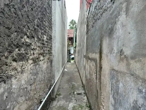 Calle 163 n° 782 entre Cte. Franco y Cerrito , Piso 0