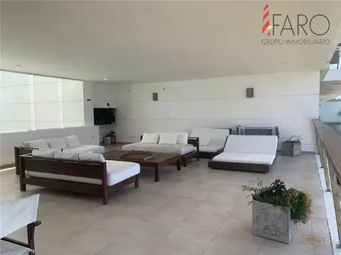 Departamento en Alquiler de 4 dormitorios