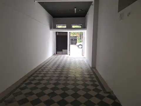 ALQUILER DEPOSITO – GALPON -  EN BOEDO