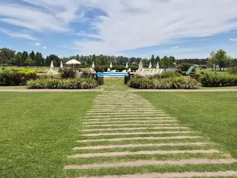 CASA EN CONSTRUCCIÓN EN CAMPOS DE ROCA II EN VENTA