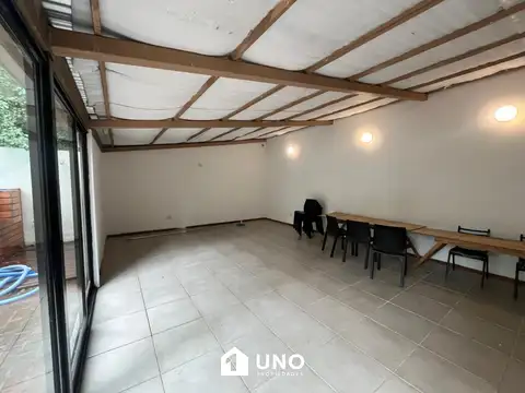 9 de Julio 1900, Piso 06