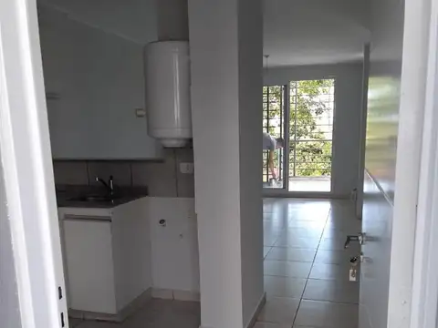 Tucumán 2100, Piso 1