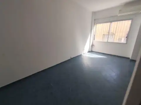 Depto Tipo Casa en Alquiler de 3 dormitorios