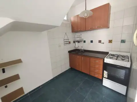 Depto Tipo Casa 4 ambientes con 1 baño