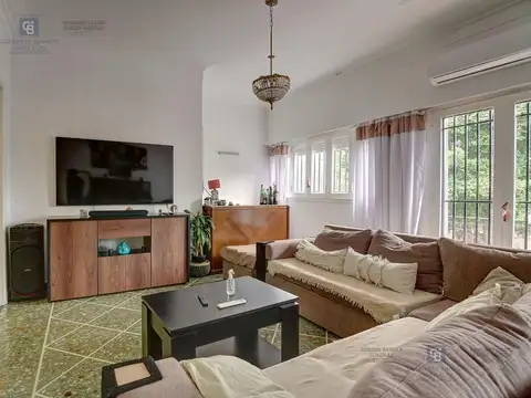 Depto Tipo Casa 3 ambientes con 2 baños