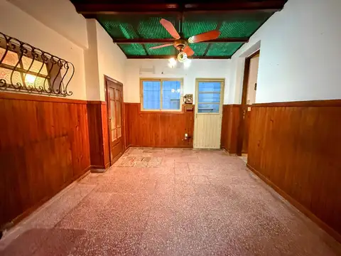 Depto Tipo Casa 4 ambientes con 2 baños