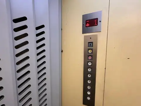 Departamento 6 ambientes con 2 baños