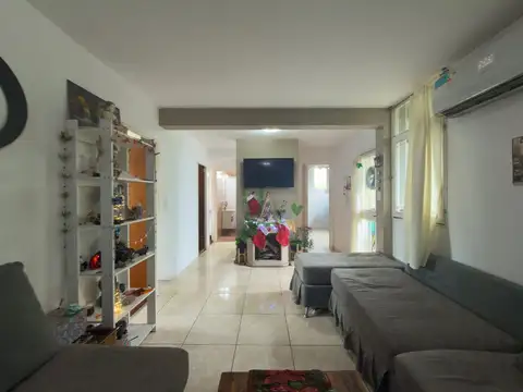 DEPARTAMENTO EN VENTA TOLOSA 4 AMBIENTES