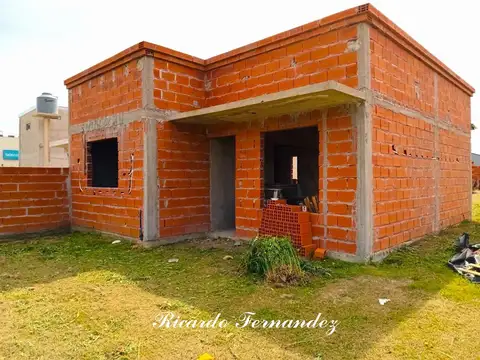 HERMOSAS CASAS PH DE 3 AMBIENTES CON COCHERA