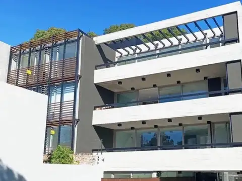 Avenida Libertador  al 15000