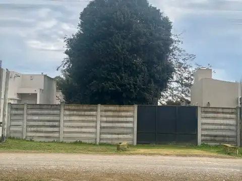 VENTA LOTE 500M2 EN PUEBLO NUEVO FRENTE A PLAZA