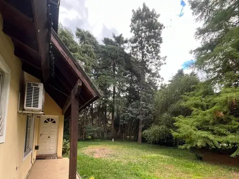 Casa en Venta con 1 cochera