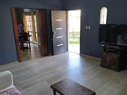 Importante Casa 4 Ambientes con Piscina – Gutiérrez, Berazategui