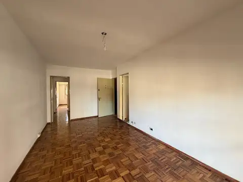 Paraguay 500, Piso 3