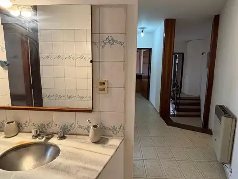 Casa en Venta en Mendoza, USD 270.000