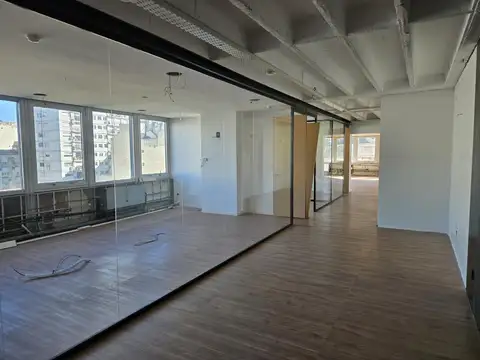Oficina en Venta en Retiro, CABA