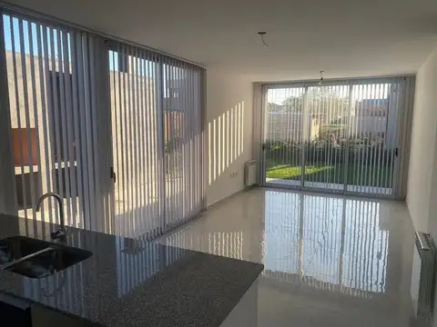 Casa en Venta en Joaquin Gorina, USD 80.000