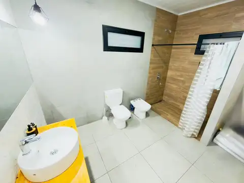 VENTA PH 5 AMB REMODELADO SIN EXPENSAS, HAEDO
