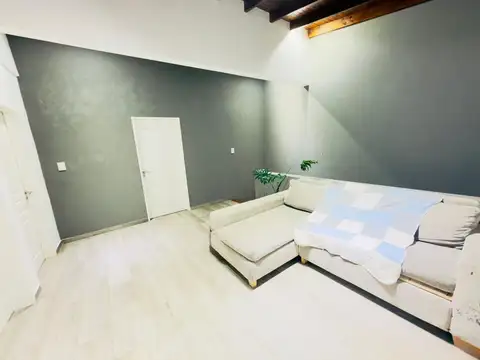 Depto Tipo Casa en Venta de 5 ambientes