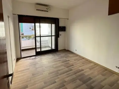 Venta 3 Amb + Dep/ 4 Ambientes Flores Yerbal Cochera Baulera