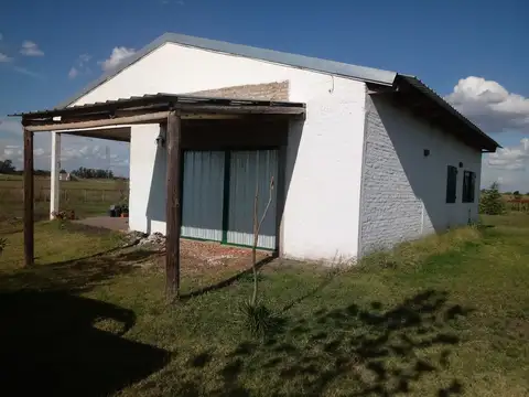 3 has Colonia Villa Elisa