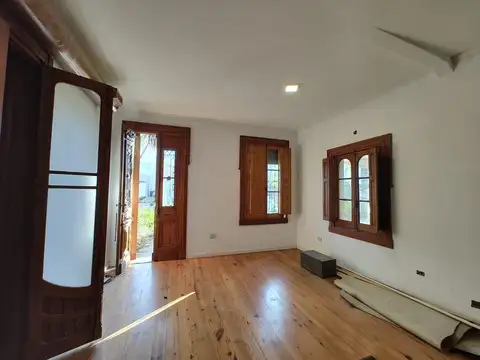 Casa 6 ambientes con 3 baños