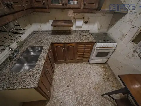 Casa 6 ambientes con 3 baños