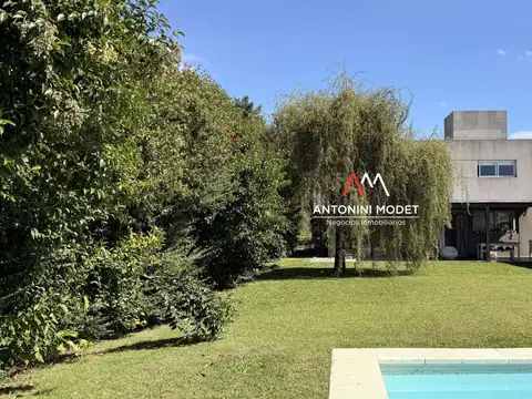 Casa en Alquiler de 4 dormitorios