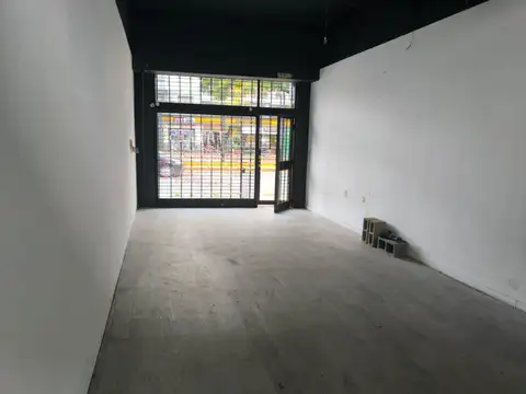 Local sobre Av. Maipú en Vicente López – Excelente Ubicación