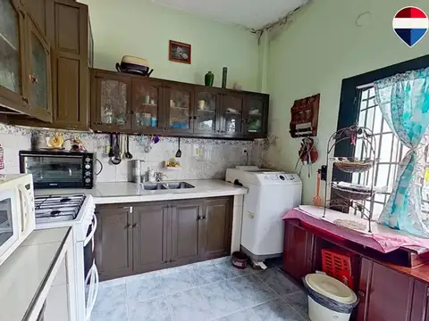 Casa en Venta con 3 cocheras