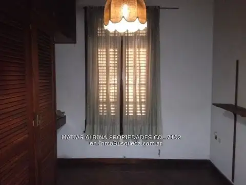 Casa - Venta - Argentina, La Plata - Calle 54 esq 3