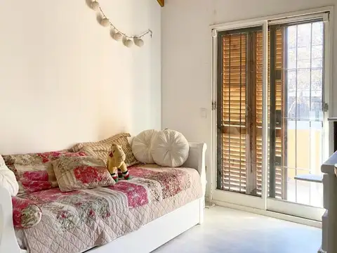 Casa en Alquiler con 1 cochera