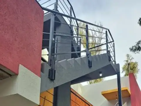 los narcisos 712 , Piso 0