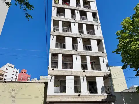 Departamento de 1 dormitorio en alquiler en La Plata sobre Calle 43 [Cod: 7450-307]