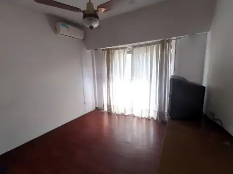 Departamento en Venta en Caballito Sur, USD 149.000