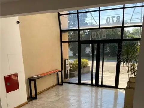 Departamento 2 ambientes en Champagnat - Contrafrente