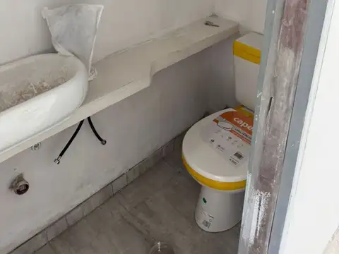 Casa 3 ambientes con 2 baños