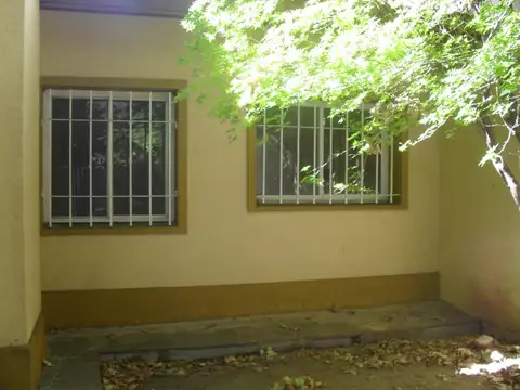 Casa en Venta en Alberdi, USD 210.000
