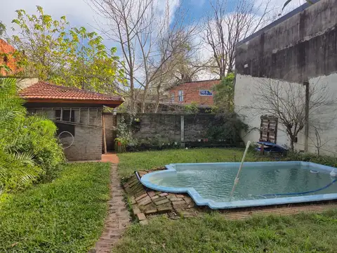 Casa 5 ambientes con 2 baños