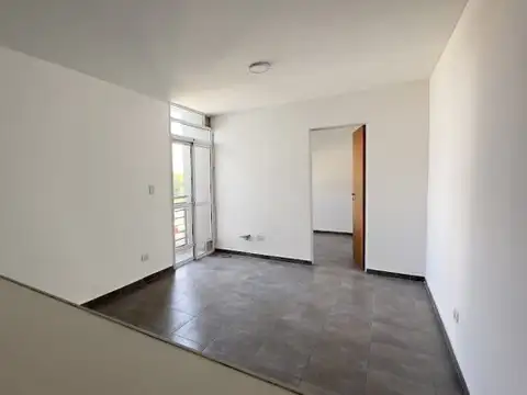 Departamento en Alquiler en Sarmiento, $ 450.000