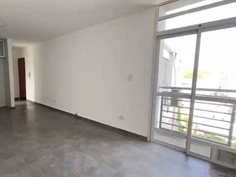 Departamento en alquiler: 1 dormitorio con terraza exclusiva
