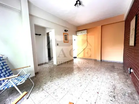 Depto Tipo Casa 2 ambientes con 1 baño