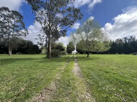 Quinta en Alquiler con 1 cochera