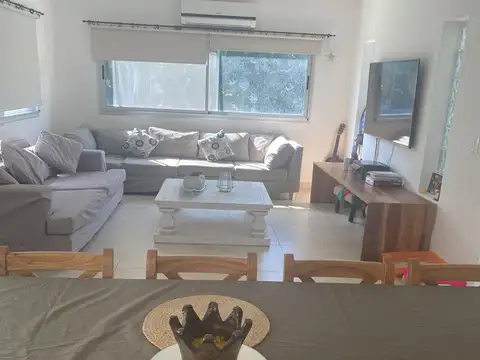 Casa en Alquiler de 3 dormitorios