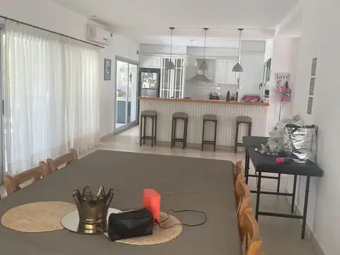 Casa en Alquiler en Pilar, USD 2.500