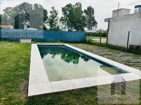 Casa 4 ambientes con parque y pileta en Los Campitos, Cañuelas