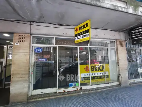 LOCAL A LA CALLE EN ECUADOR Y AV. CORDOBA - 56 M2 CORTINA METALICA TODO SOTANO