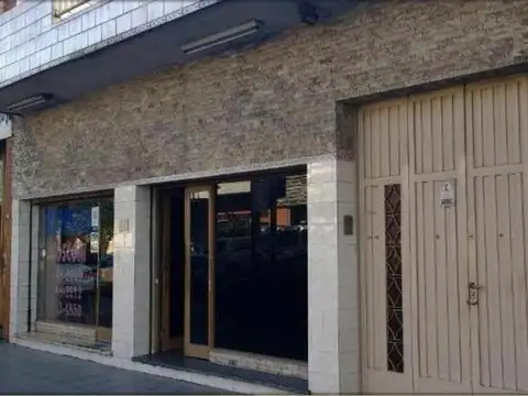 Av General Enrique Mosconi 131