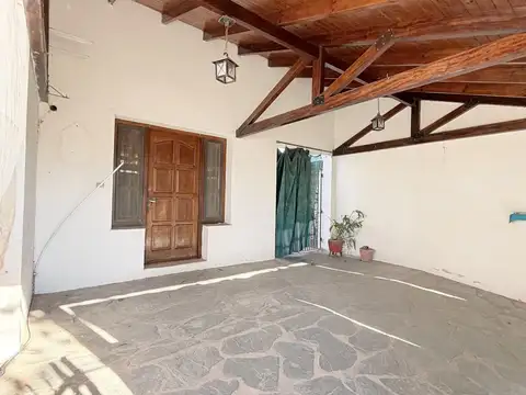 Casa 3 ambientes con 1 baño