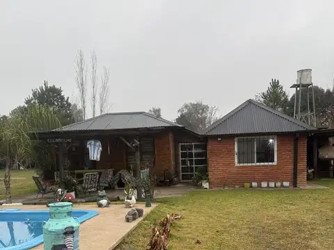 Casa a la venta con gran parque en Barrio Santa Brígida
